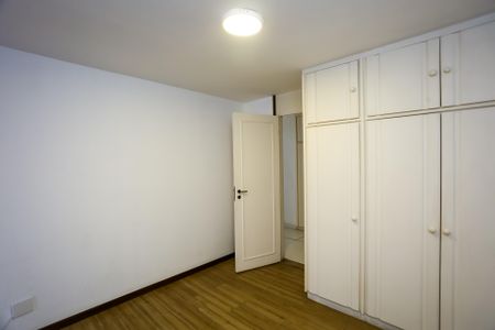 Apartamento à venda com 200m², 4 quartos e 2 vagas Apartamento à venda com 200m², 4 quartos e 2 vagasSuíte 3