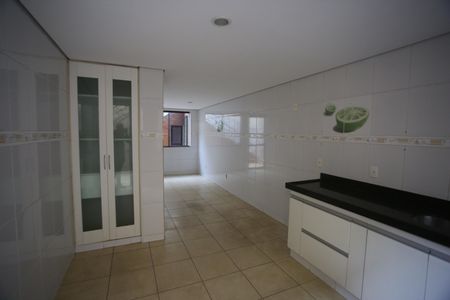 Casa para alugar com 384m², 5 quartos e 5 vagasÁrea Gourmet