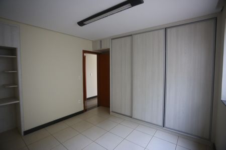 Casa para alugar com 384m², 5 quartos e 5 vagasQuarto 1