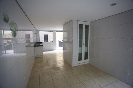 Casa para alugar com 384m², 5 quartos e 5 vagasÁrea Gourmet