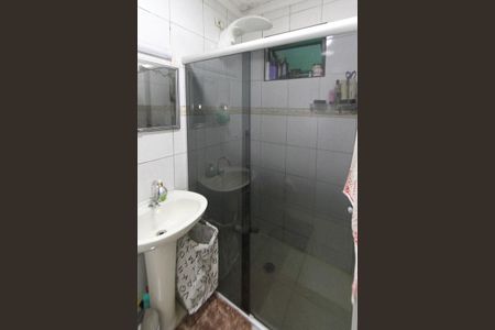 Casa à venda com 196m², 4 quartos e 4 vagas Casa à venda com 196m², 4 quartos e 4 vagasBanheiro 2