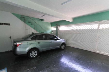 Casa à venda com 196m², 4 quartos e 4 vagas Casa à venda com 196m², 4 quartos e 4 vagasGaragem