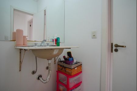 Casa à venda com 130m², 3 quartos e 1 vagaBanheiro da Suíte