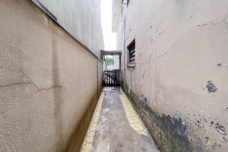 Casa à venda com 182m², 5 quartos e 4 vagas Casa à venda com 182m², 5 quartos e 4 vagasQuintal