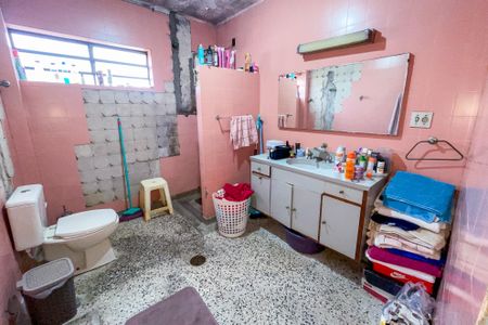 Casa à venda com 182m², 5 quartos e 4 vagas Casa à venda com 182m², 5 quartos e 4 vagasBanheiro