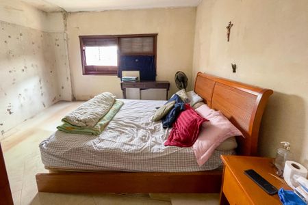 Casa à venda com 182m², 5 quartos e 4 vagas Casa à venda com 182m², 5 quartos e 4 vagasQuarto 2