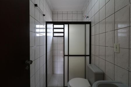 Apartamento à venda com 73m², 2 quartos e 2 vagasBanheiro da Suíte