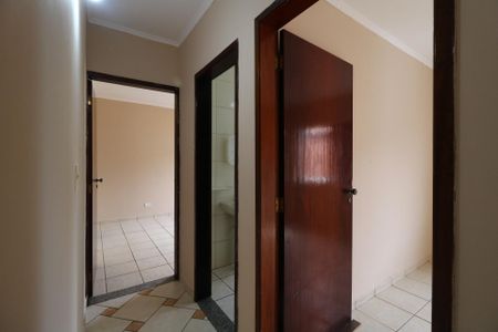 Apartamento à venda com 73m², 2 quartos e 2 vagasCorredor