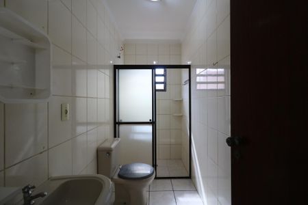 Apartamento à venda com 73m², 2 quartos e 2 vagasBanheiro Social