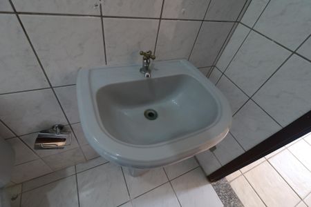 Apartamento à venda com 73m², 2 quartos e 2 vagasBanheiro da Suíte - Pia