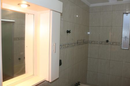 Casa à venda com 113m², 2 quartos e 3 vagasBanheiro da Suíte 1