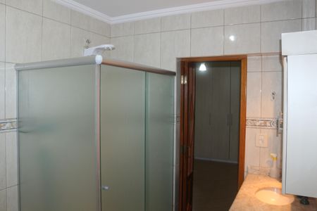 Casa à venda com 113m², 2 quartos e 3 vagasBanheiro da Suíte 1