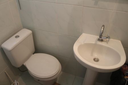 Casa à venda com 113m², 2 quartos e 3 vagasBanheiro 1