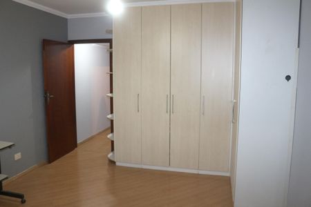 Casa à venda com 113m², 2 quartos e 3 vagasSuíte 1