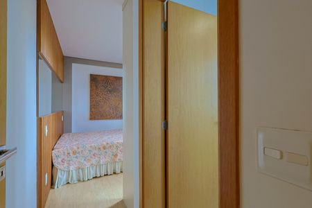 Apartamento à venda com 142m², 2 quartos e 3 vagas Apartamento à venda com 142m², 2 quartos e 3 vagasSuíte