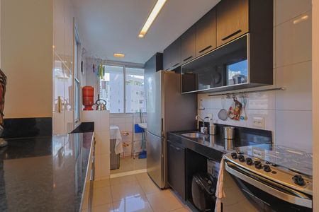 Apartamento à venda com 142m², 2 quartos e 3 vagas Apartamento à venda com 142m², 2 quartos e 3 vagasCozinha