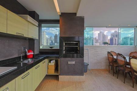 Apartamento à venda com 142m², 2 quartos e 3 vagas Apartamento à venda com 142m², 2 quartos e 3 vagasCobertura