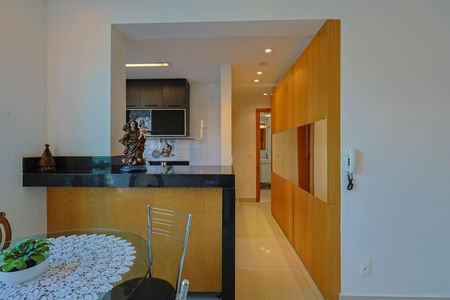 Apartamento à venda com 142m², 2 quartos e 3 vagas Apartamento à venda com 142m², 2 quartos e 3 vagasCozinha