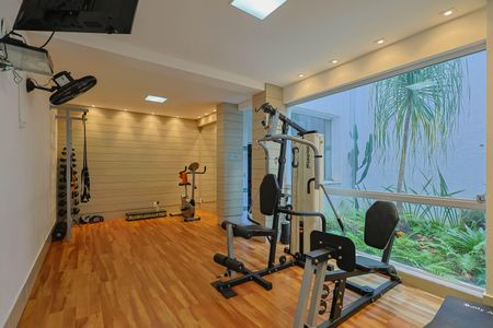 Apartamento à venda com 142m², 2 quartos e 3 vagas Apartamento à venda com 142m², 2 quartos e 3 vagasÁrea comum - Academia