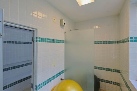 Apartamento à venda com 142m², 2 quartos e 3 vagas Apartamento à venda com 142m², 2 quartos e 3 vagasÁrea comum - Sauna