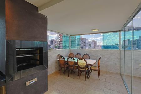 Apartamento à venda com 142m², 2 quartos e 3 vagas Apartamento à venda com 142m², 2 quartos e 3 vagasCobertura