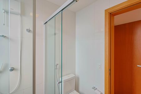 Apartamento à venda com 142m², 2 quartos e 3 vagas Apartamento à venda com 142m², 2 quartos e 3 vagasBanheiro da Suíte