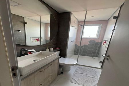 Apartamento à venda com 75m², 2 quartos e 2 vagasBanheiro da Suíte 2