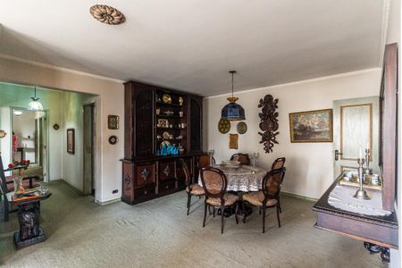 Apartamento à venda com 220m², 4 quartos e 1 vagaSala