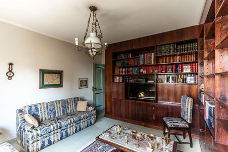 Apartamento à venda com 220m², 4 quartos e 1 vagaQuarto 1