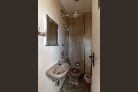 Apartamento à venda com 220m², 4 quartos e 1 vagaBanheiro de Serviço