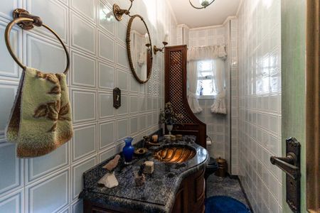 Apartamento à venda com 220m², 4 quartos e 1 vagaLavabo