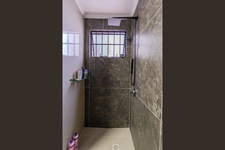 Apartamento à venda com 107m², 3 quartos e 1 vaga Apartamento à venda com 107m², 3 quartos e 1 vagaBanheiro da Suíte