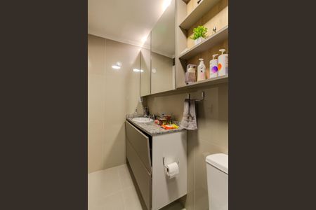 Apartamento à venda com 107m², 3 quartos e 1 vaga Apartamento à venda com 107m², 3 quartos e 1 vagaBanheiro da Suíte