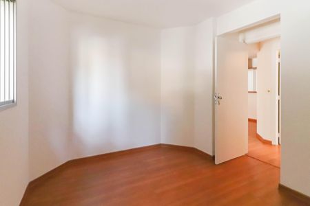 Apartamento à venda com 67m², 2 quartos e 1 vagaQuarto 2