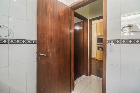 Casa à venda com 159m², 3 quartos e 2 vagasBanheiro 