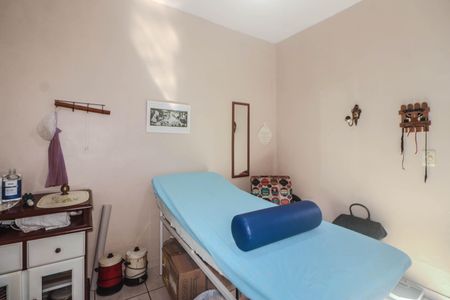 Casa à venda com 159m², 3 quartos e 2 vagasQuarto Auxiliar