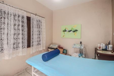 Casa à venda com 159m², 3 quartos e 2 vagasQuarto Auxiliar