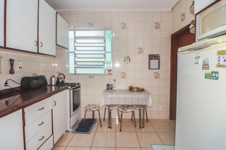 Casa à venda com 159m², 3 quartos e 2 vagasCozinha