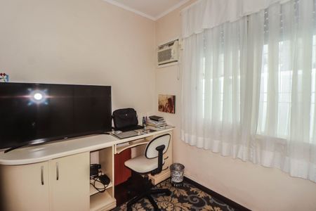 Casa à venda com 159m², 3 quartos e 2 vagasQuarto 1