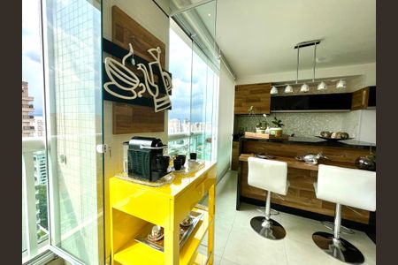 Apartamento à venda com 186m², 3 quartos e 5 vagasSala