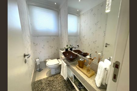 Apartamento à venda com 186m², 3 quartos e 5 vagasLavabo