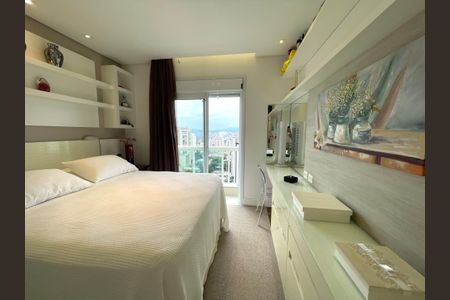 Apartamento à venda com 186m², 3 quartos e 5 vagasSuíte 1