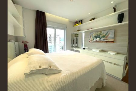 Apartamento à venda com 186m², 3 quartos e 5 vagasSuíte 1