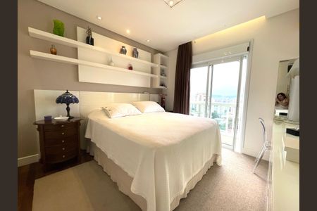 Apartamento à venda com 186m², 3 quartos e 5 vagasSuíte 1