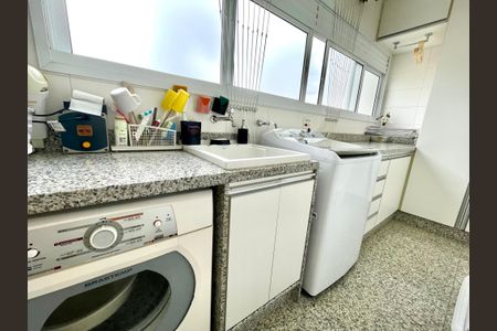 Apartamento à venda com 186m², 3 quartos e 5 vagasÁrea de Serviço