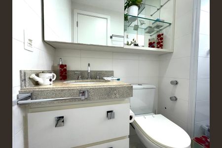 Apartamento à venda com 186m², 3 quartos e 5 vagasBanheiro da Suíte 3