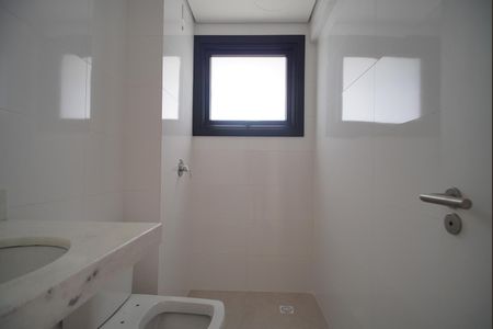 Apartamento à venda com 79m², 2 quartos e 1 vaga Apartamento à venda com 79m², 2 quartos e 1 vagaBanheiro