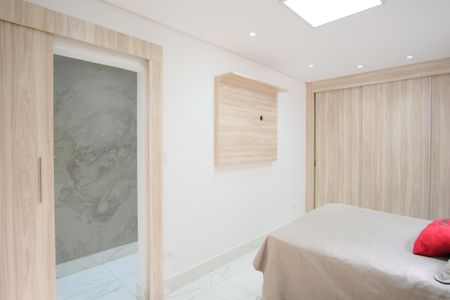 Casa à venda com 183m², 3 quartos e 4 vagasSuíte 2