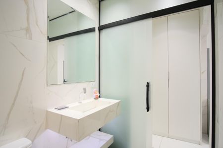 Casa à venda com 183m², 3 quartos e 4 vagasBanheiro da Suíte 3