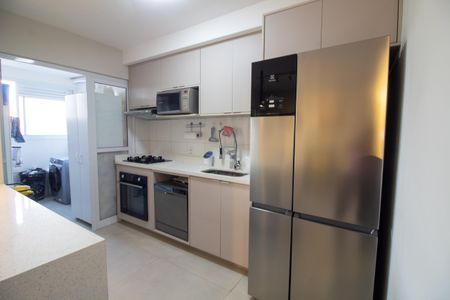 Apartamento à venda com 108m², 4 quartos e 2 vagas Apartamento à venda com 108m², 4 quartos e 2 vagasCozinha